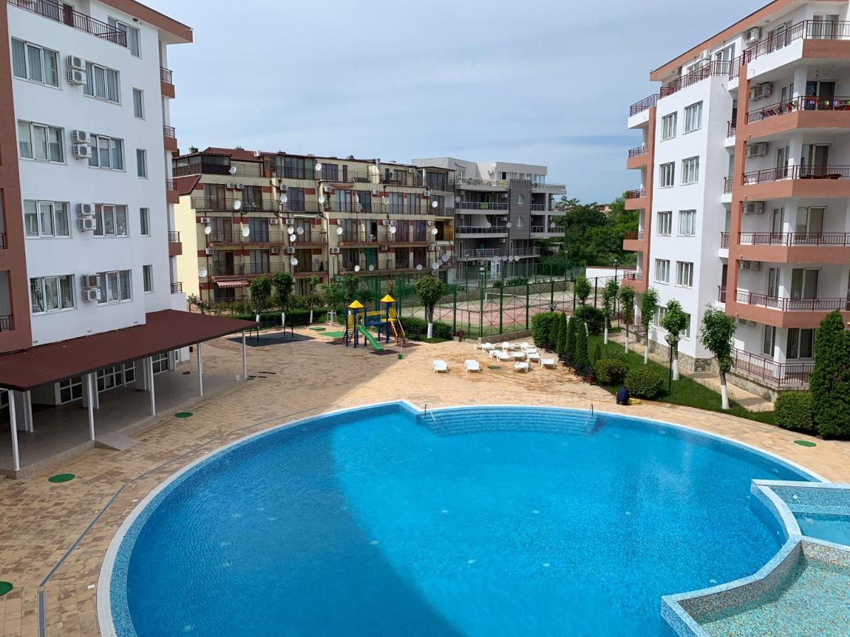 Riviera Fort Beach Apartments By Kalina Resort, Ravda ภายนอก รูปภาพ