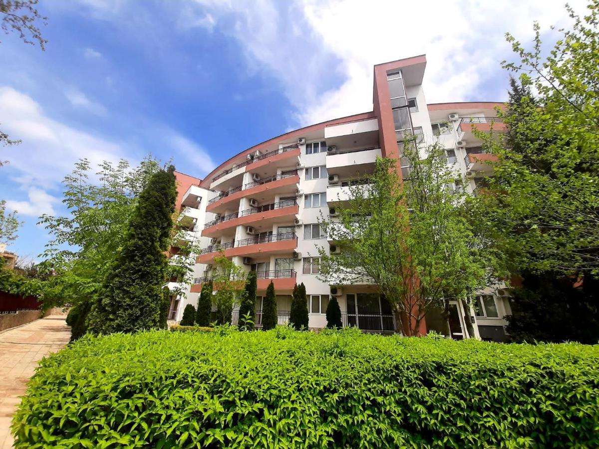Riviera Fort Beach Apartments By Kalina Resort, Ravda ภายนอก รูปภาพ