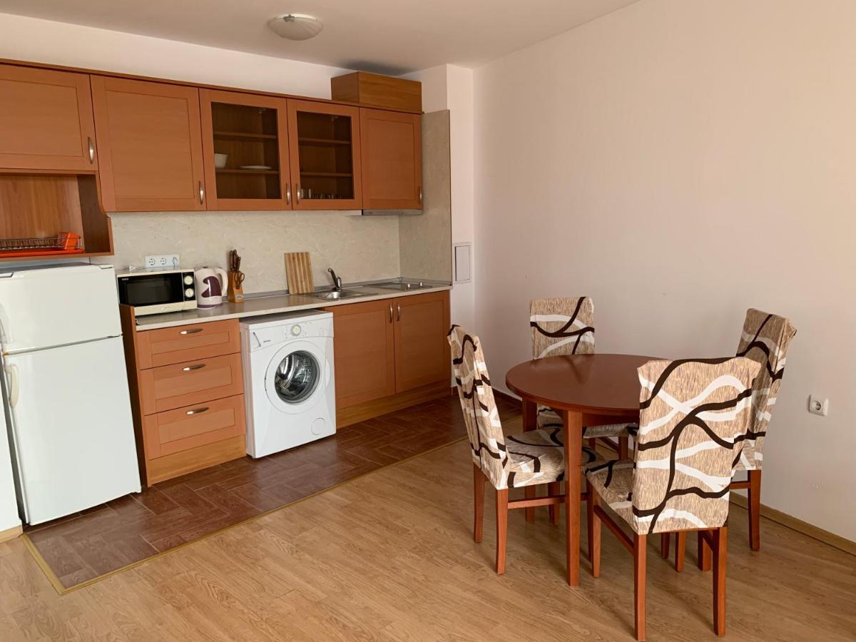 Riviera Fort Beach Apartments By Kalina Resort, Ravda ภายนอก รูปภาพ
