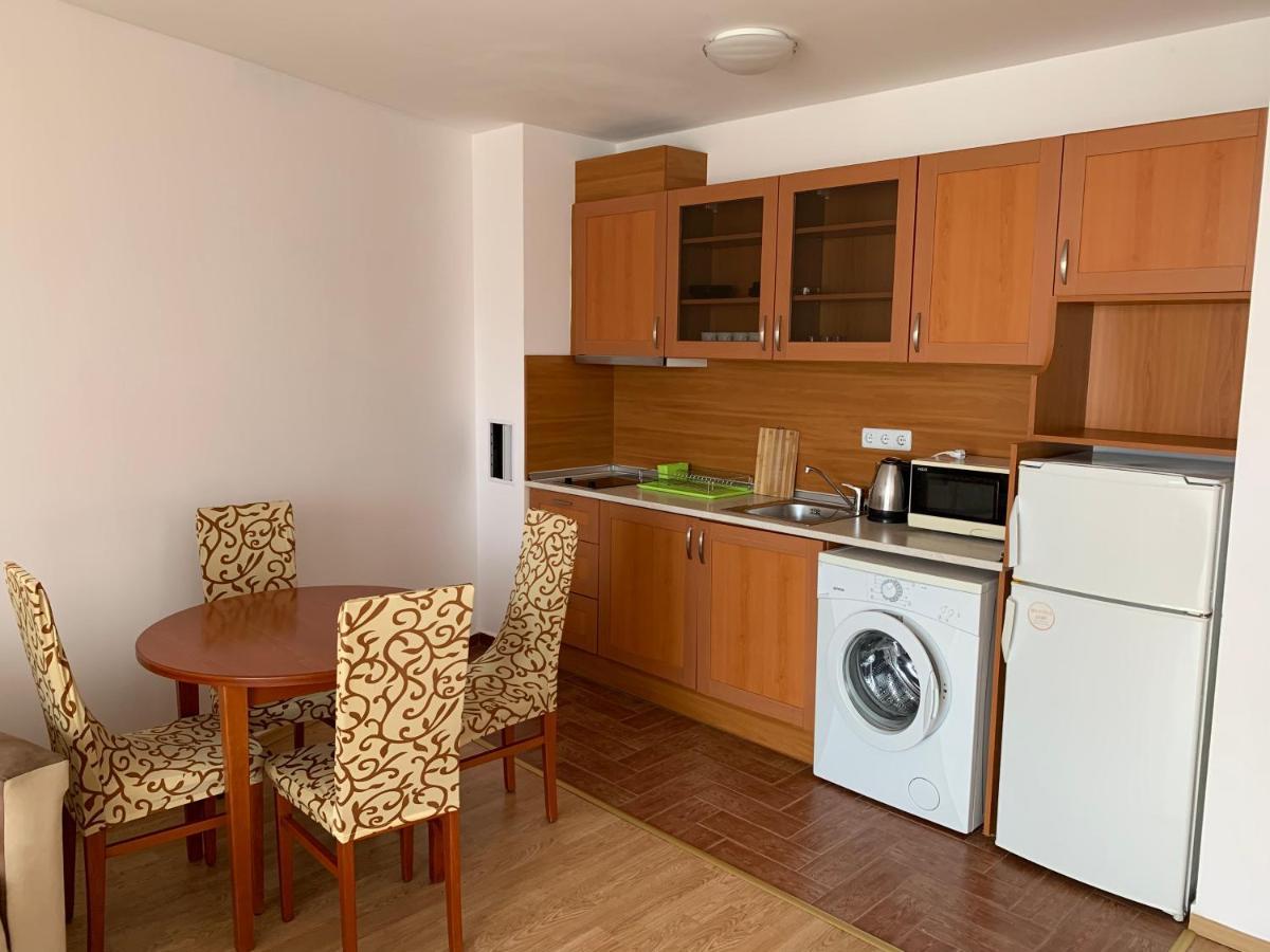 Riviera Fort Beach Apartments By Kalina Resort, Ravda ภายนอก รูปภาพ