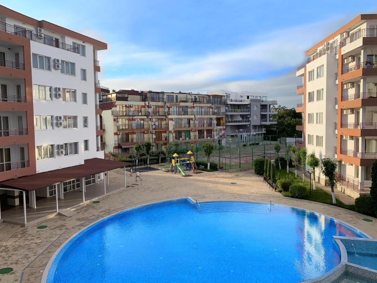Riviera Fort Beach Apartments By Kalina Resort, Ravda ภายนอก รูปภาพ