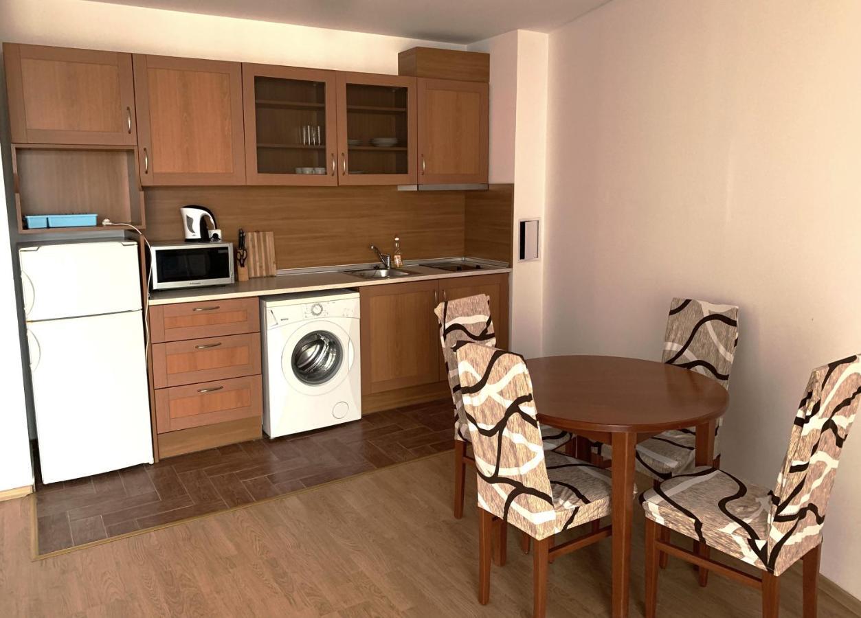 Riviera Fort Beach Apartments By Kalina Resort, Ravda ภายนอก รูปภาพ